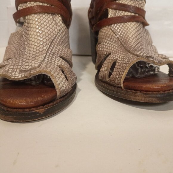 FREEBIRD by Steven Sz 9 "Nest" Strappy Sandal Ankle Boots Reptile/Suede Leather - Picture 6 of 15